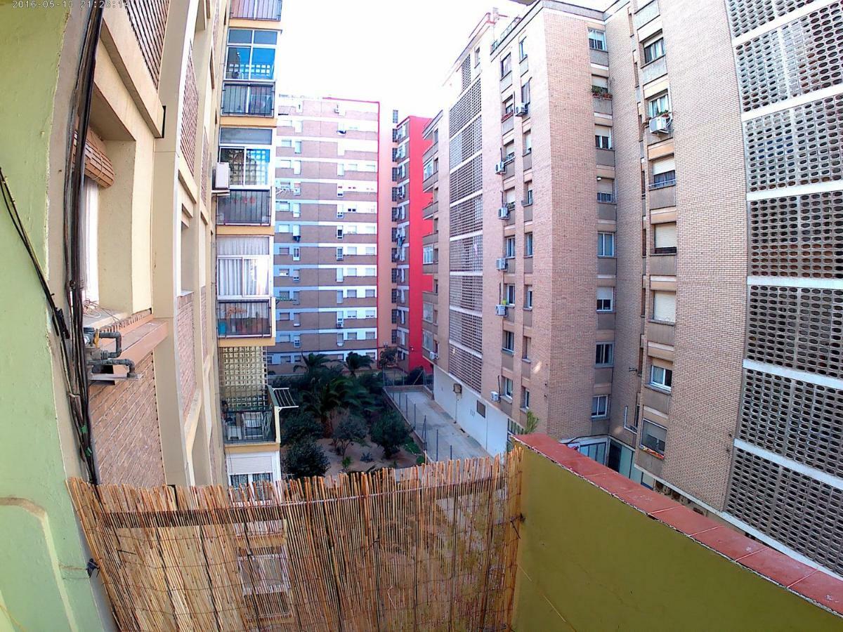 Vut Puente De Hierro Apartment Zaragoza Bagian luar foto