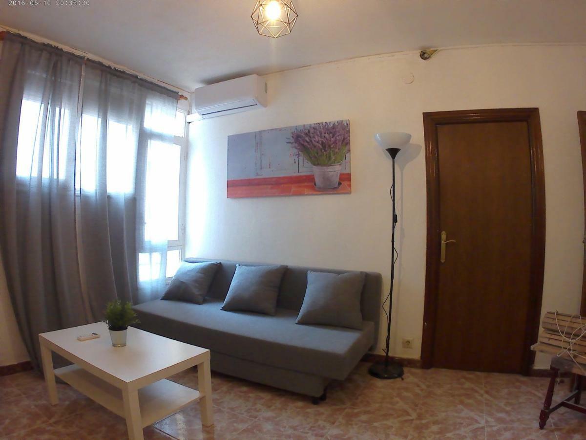 Vut Puente De Hierro Apartment Zaragoza Bagian luar foto