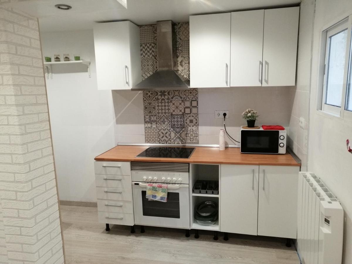 Vut Puente De Hierro Apartment Zaragoza Bagian luar foto